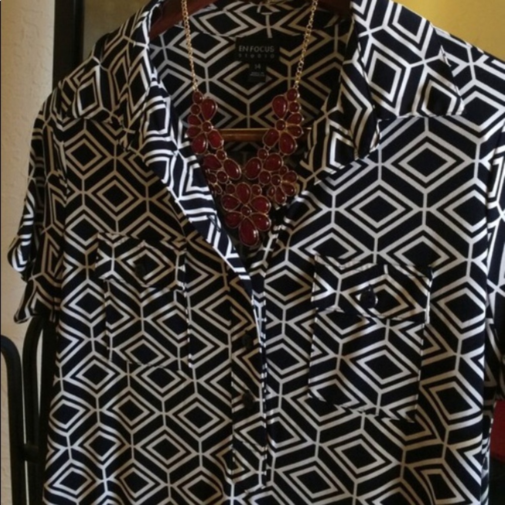 EnFocus Beautiful Design Dress - Picture 3 of 3